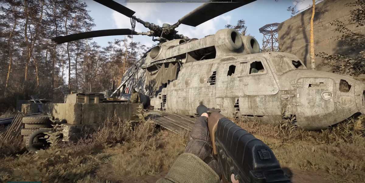 The launch world has something similar to The Final of Us 2: Where stalkers camp in a downed Russian army transport helicopter because it can be defended relatively well against mutated animals.