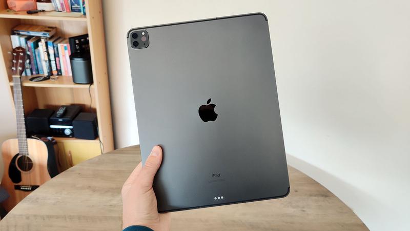 Apple iPad Pro 11 (2020) - Excellent condition