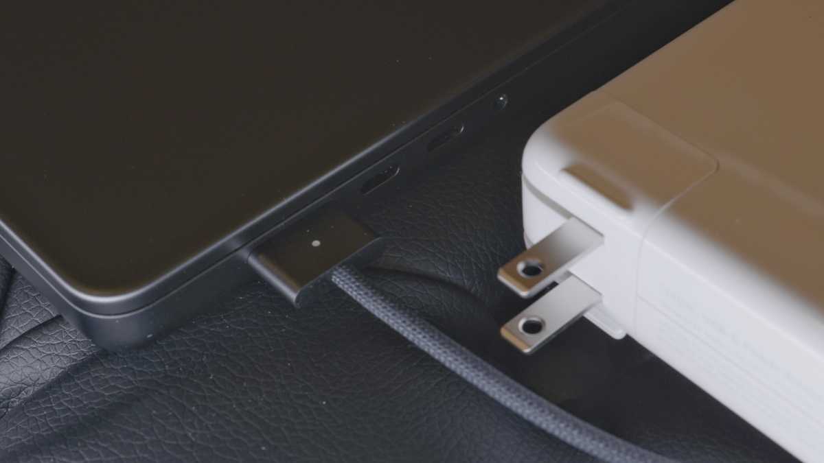 Space Black MagSafe cable MacBook Pro