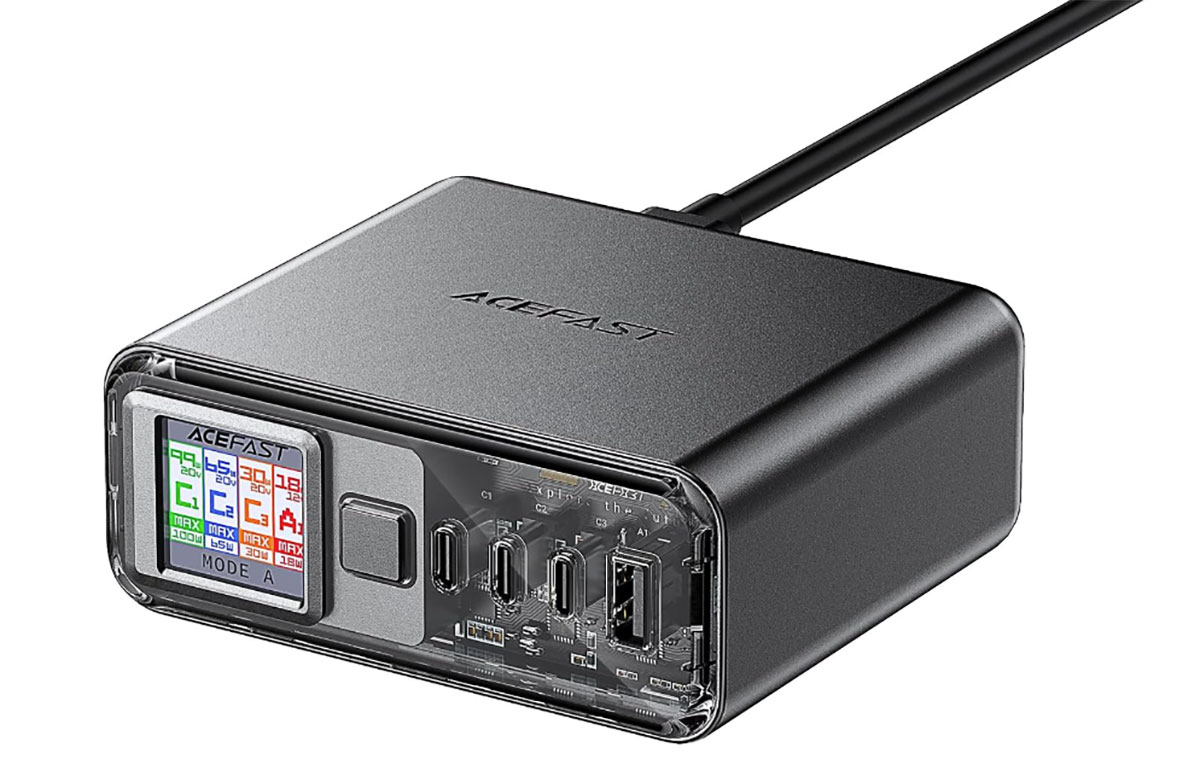 Acefast Desktop Power Station Z4 PD218W GaN - USB-C and USB-A charging options displayed