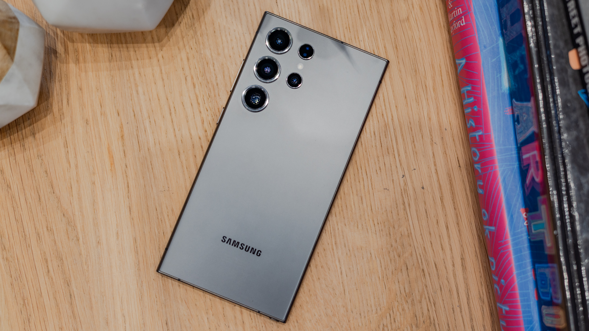Samsung Galaxy S24 Ultra - Best overall