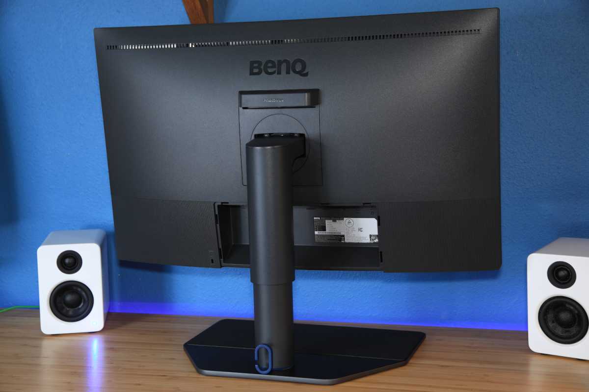 BenQ SW272U