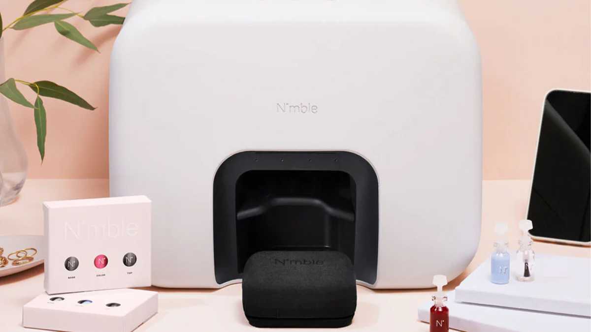 Nimble Device shown on a desk with varnishes