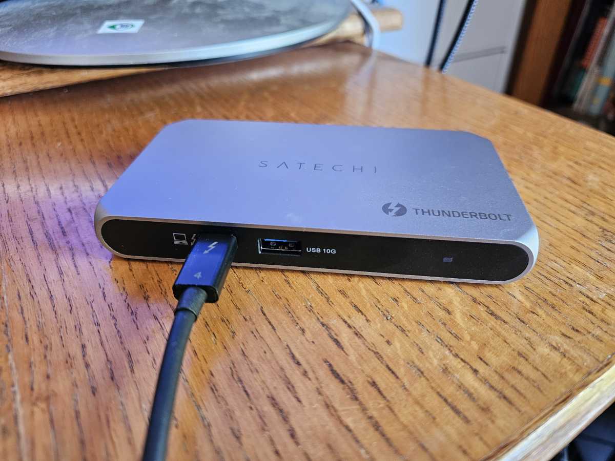 Hub Satechi Thunderbolt 4 Slim Pro