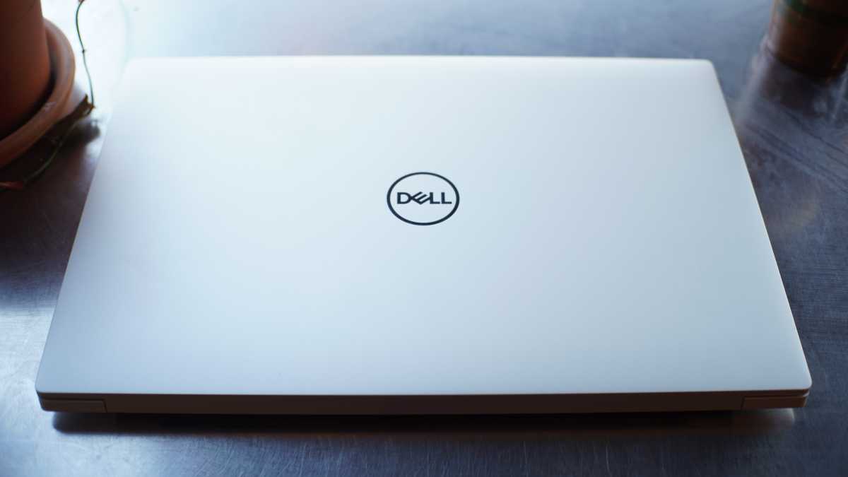 Dell XPS 16 design