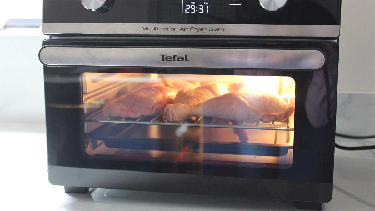 Roasting chicken in the Tefal Easy Fry