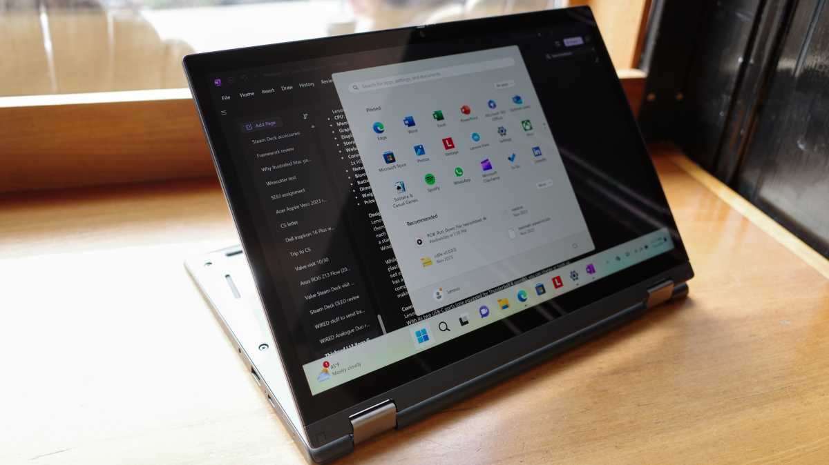 Lenovo ThinkPad L13 Yoga display