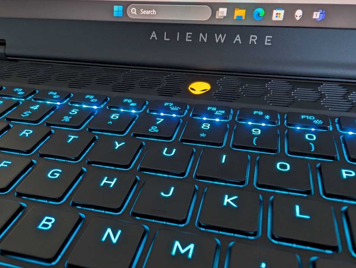 Alienware m16 keyboard