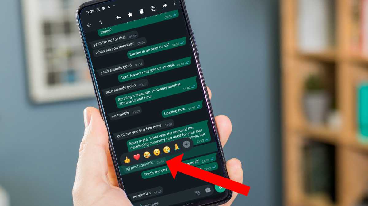 How to pin messages in WhatsApp
