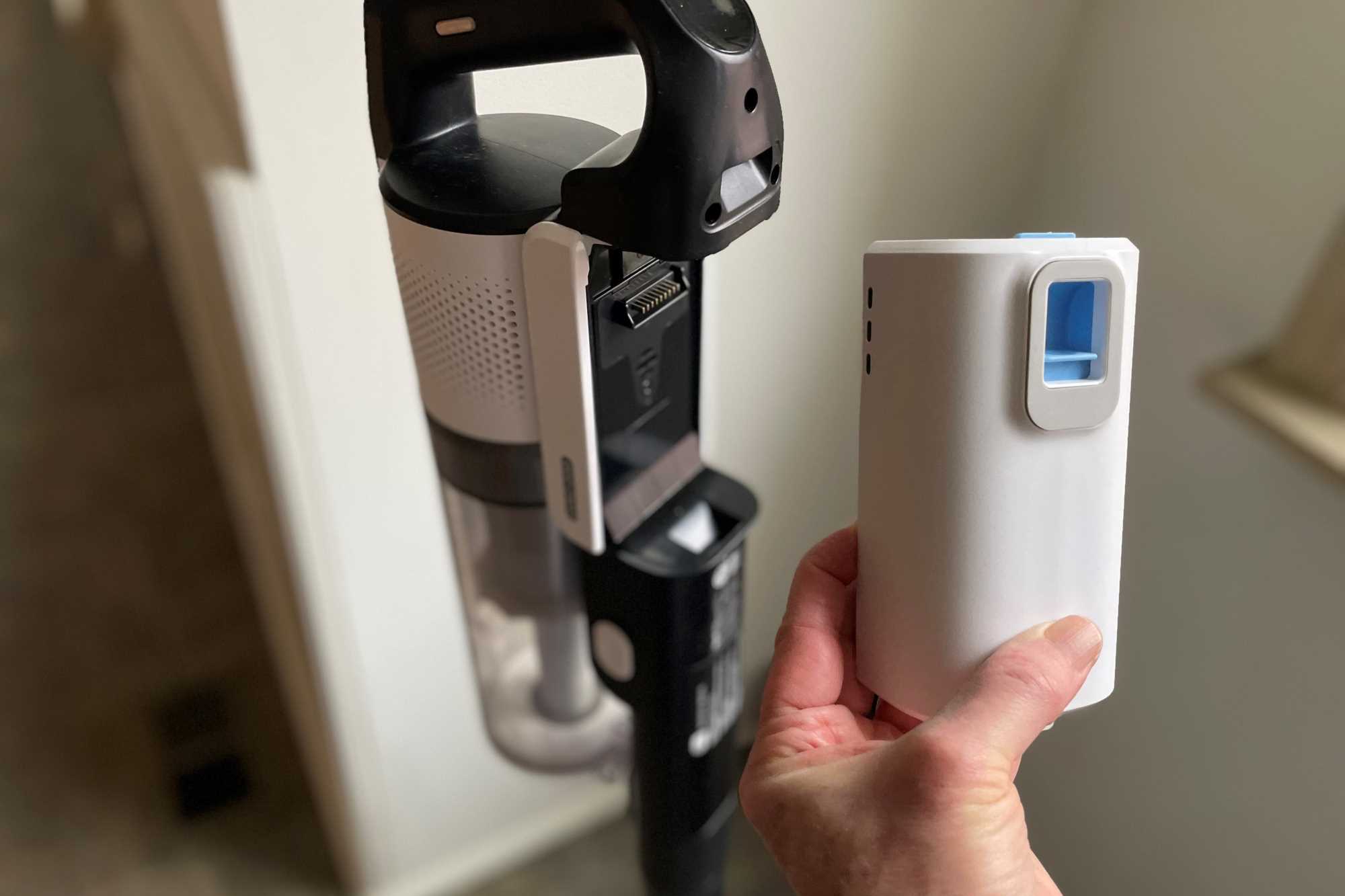 Levoit LVAC200 cordless stick vacuum review Swept off our feet TechHive