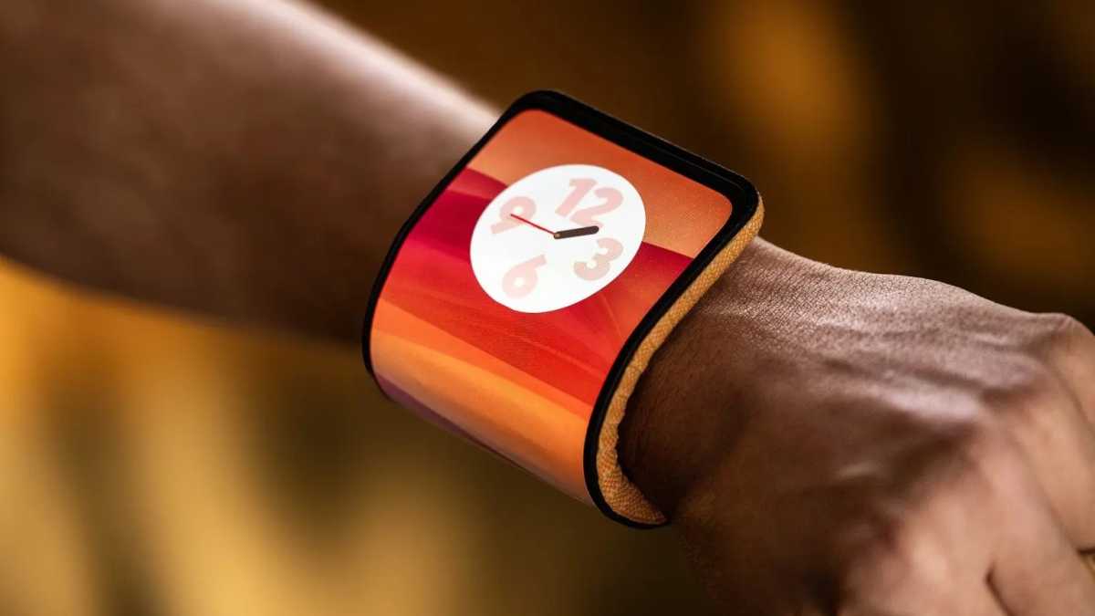 Motorola Adaptive Display Concept worn on a wrist