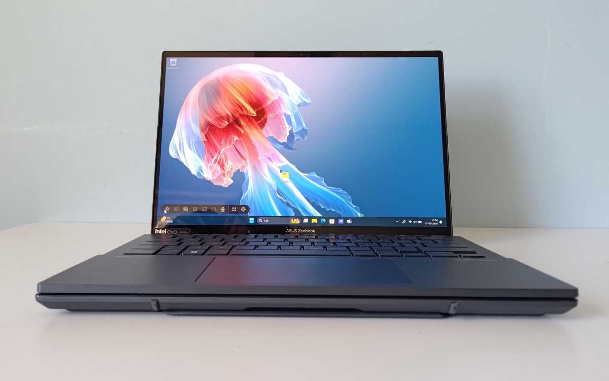 Asus Zenbook Duo 2024 laptop mode