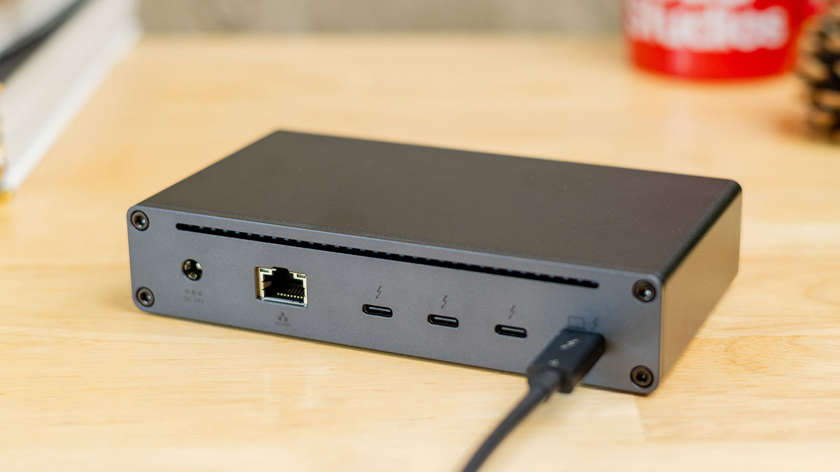 Ugreen Revodok Max 208 Thunderbolt 4 Docking Station review - Tech Advisor