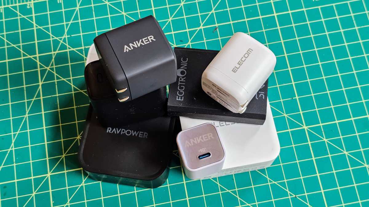 The Anker 313 is the only GAN charger we have that charges Samsung flagship phones at their max rates
