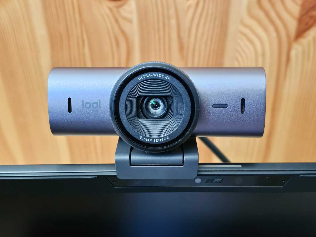 Logitech MX Brio webcam front