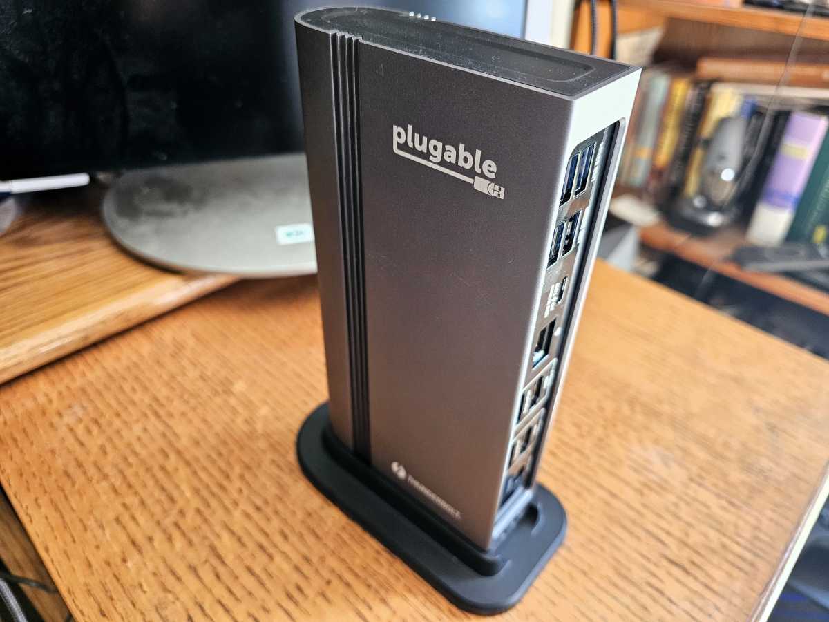 Plugable Thunderbolt 4 and USB4 Quad Display Dock TBT4-UDZ