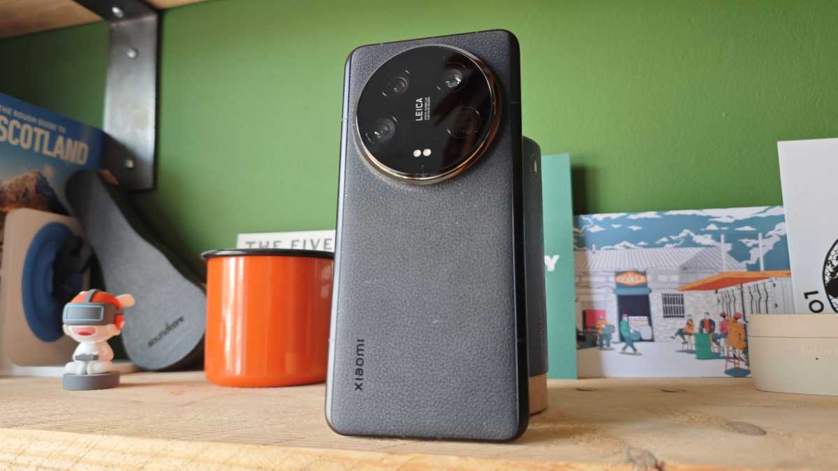 Дизайн задней панели Xiaomi 14 Ultra