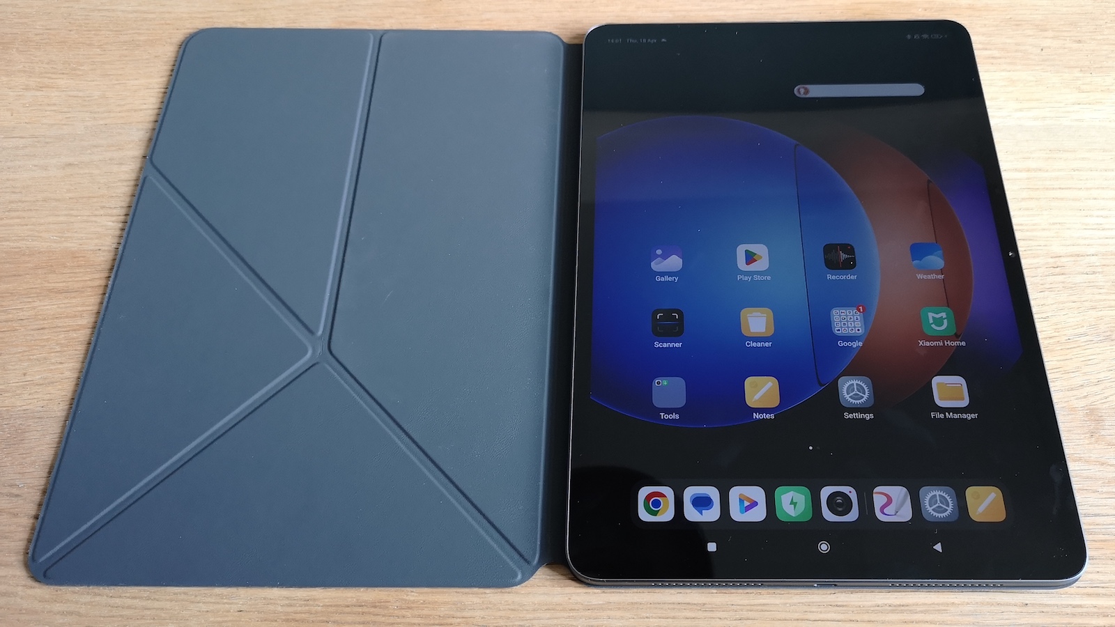 The Xiaomi Pad 6S Pro 12.4 is a versatile tablet with neat tricks up its sleeve