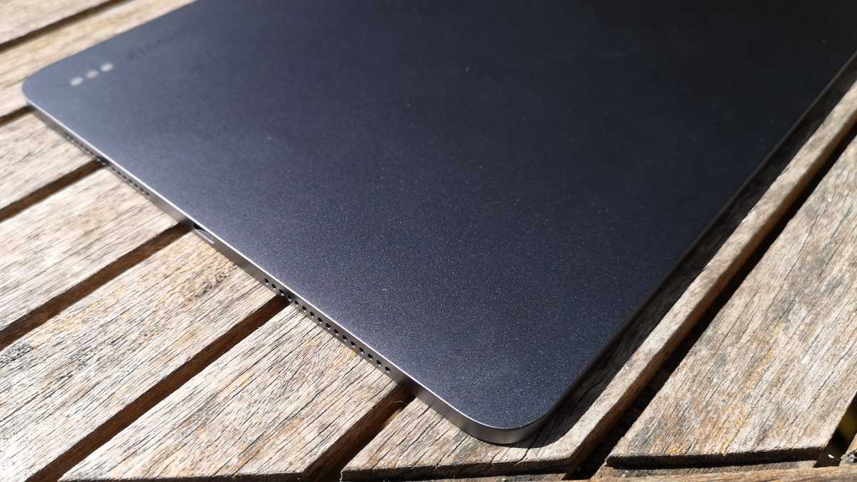 A close-up of the back of the Xiaomi Pad 6S Pro, with the USB port visible on the edge