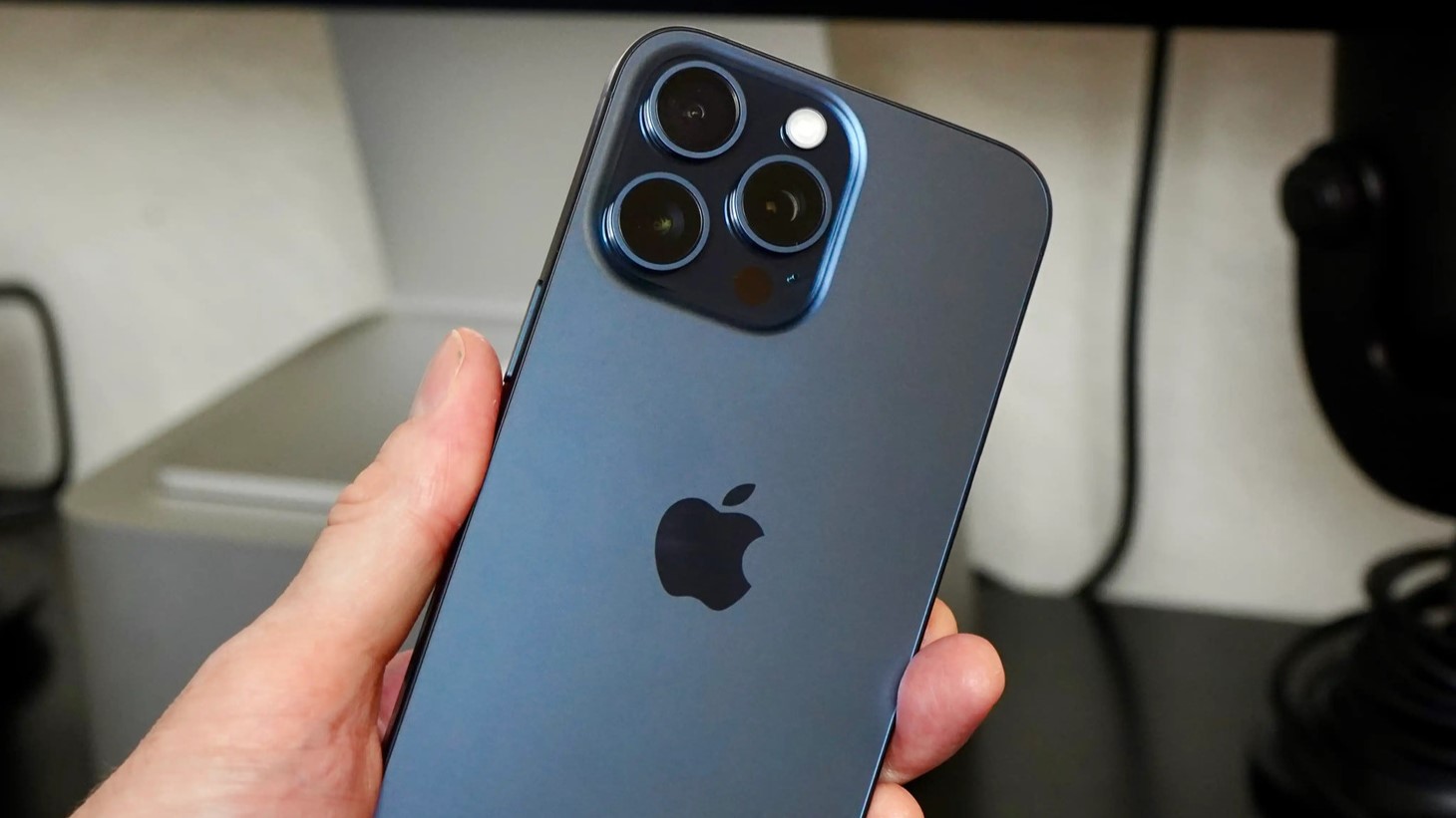 Apple iPhone 15 Pro - Best for Apple fans