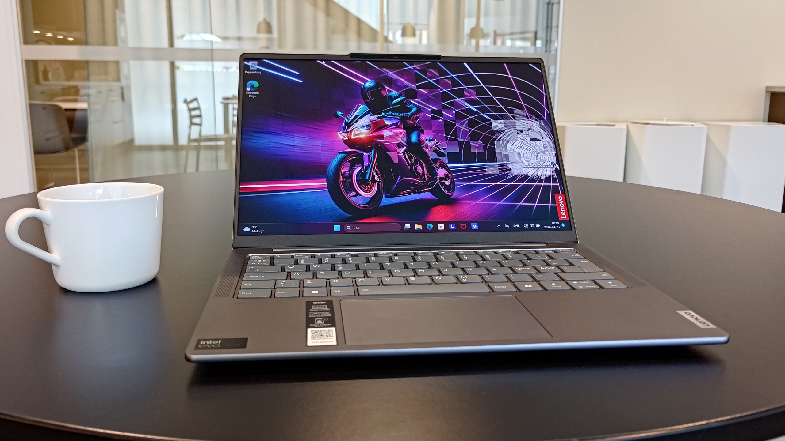 Lenovo Yoga Slim 7 G9: быстрый ноутбук с компромиссами