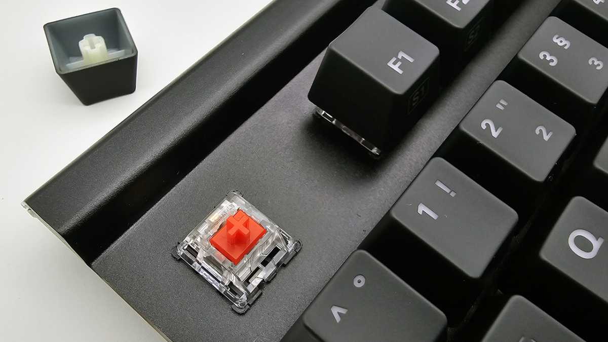 Sharkoon Skiller SGK40 im Test: Mechanische Gaming-Tastatur mit ...