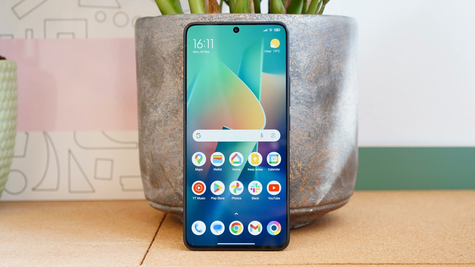 Confirmed: The Poco F6 is the fastest phone in its class