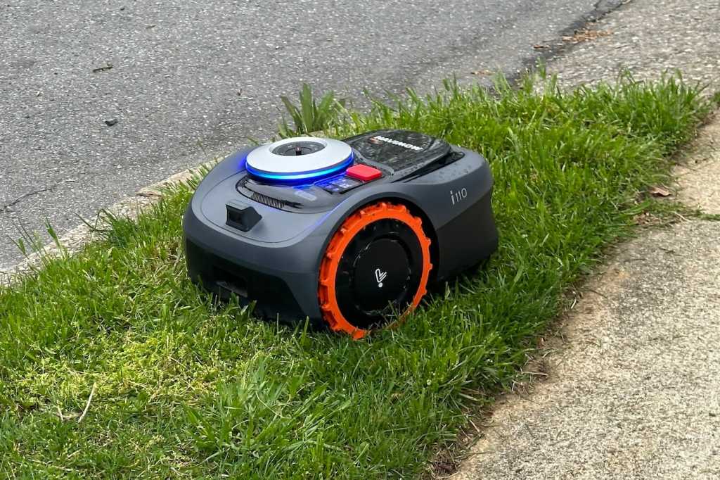 Image: Segway Navimow i105/i110 im Test: Kabelloser MÃ¤hroboter zum gÃ¼nstigen Preis