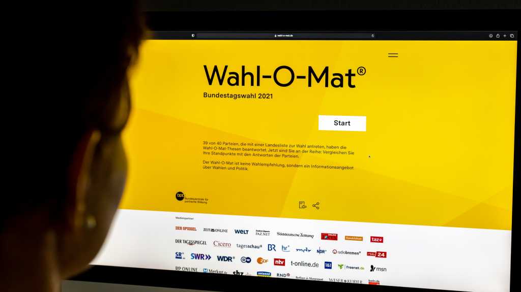 Image: Europawahl 2024: Was bringen Wahltests wie Wahl-O-Mat, WahlSwiper und Co.?