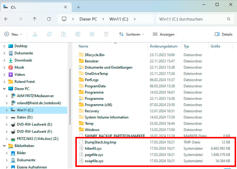 В корневом каталоге компьютера Windows есть несколько скрытых системных файлов. Иногда они могут быть довольно большими и занимать место на жестком диске.