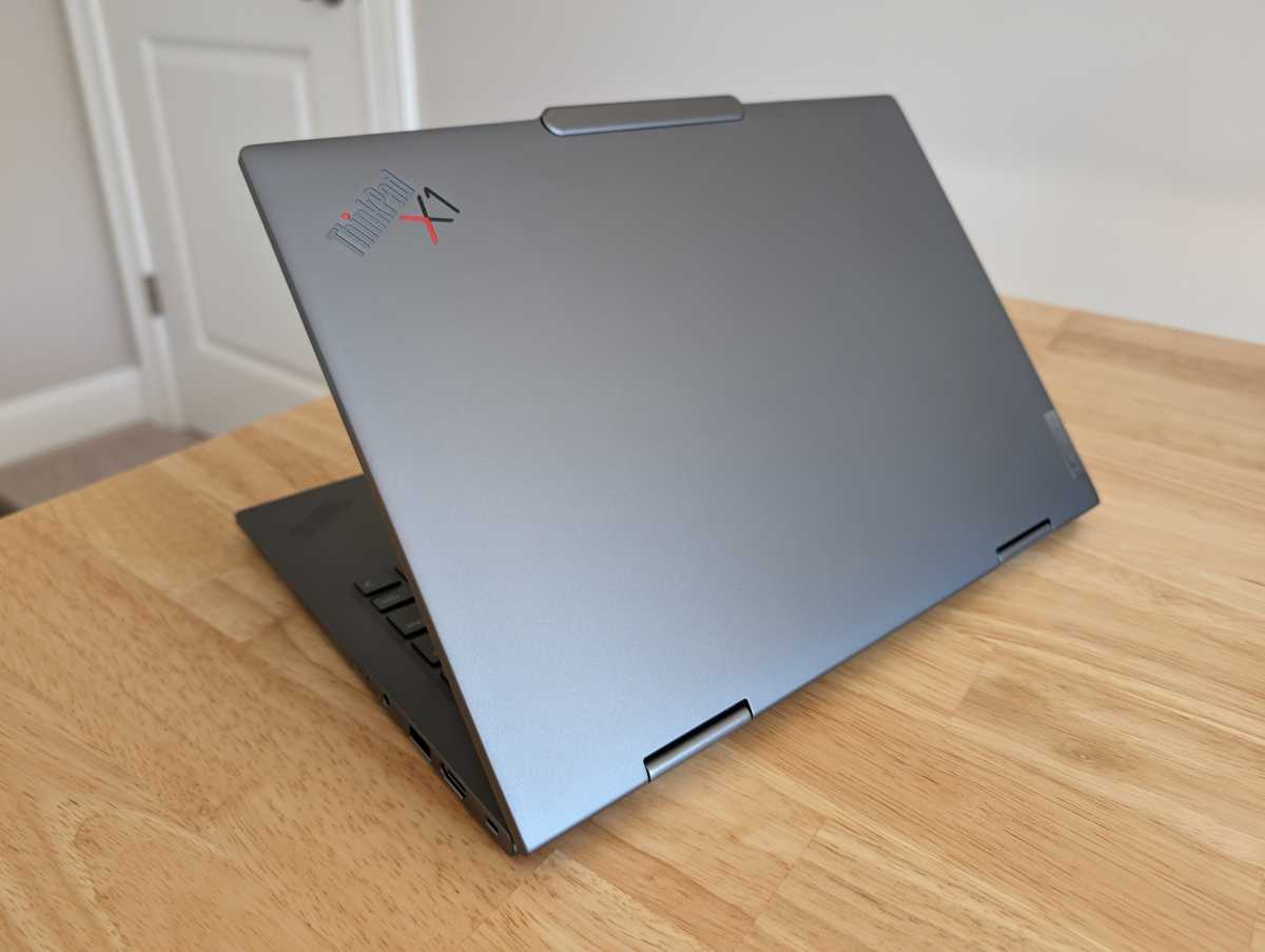 Lenovo ThinkPad back