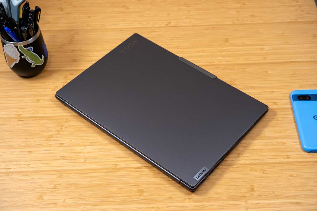 Lenovo Yoga Pro 9i design