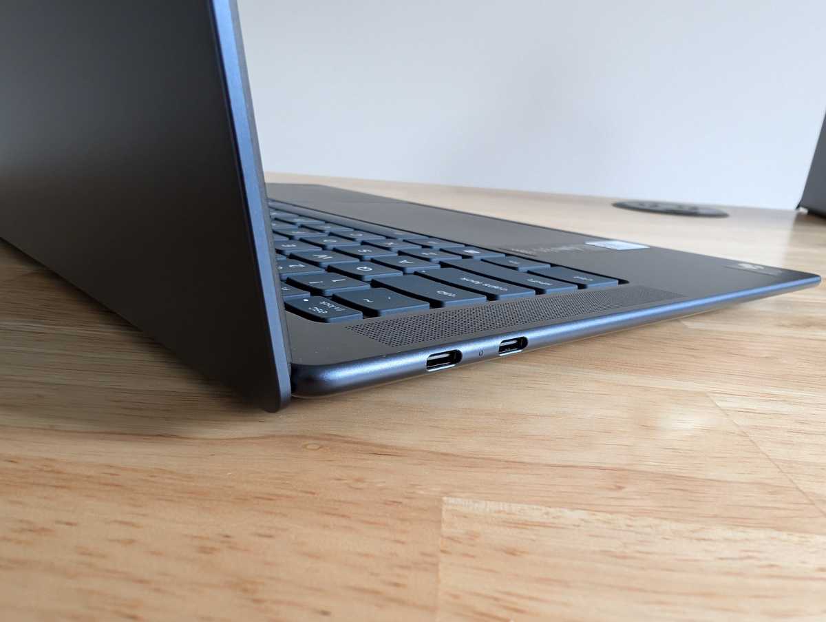 Lenovo Yoga Slim 7x left side