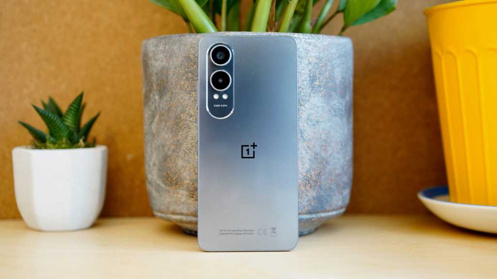 Image: OnePlus Nord CE 4 Lite 5G im Test: Top-Display, aber lahmer Prozessor