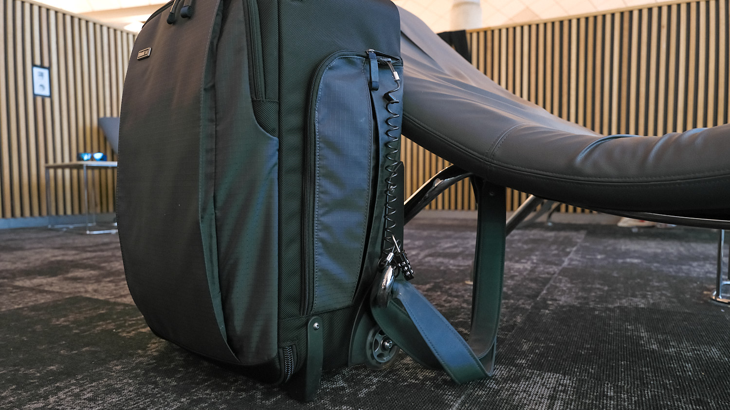 Think Tank Venturing Observer M2 review: Perfect MacBook transportation