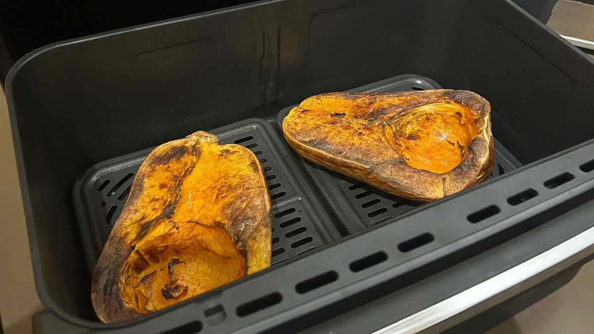 Pumpkin roasted in the air fryer