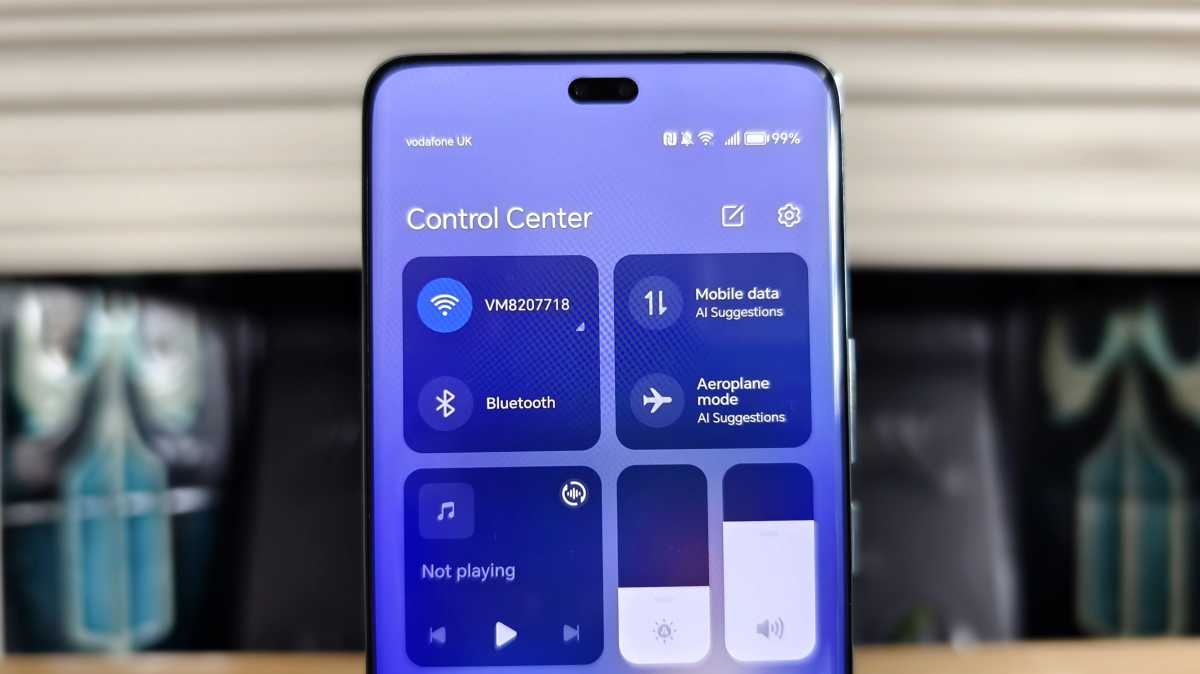 Honor 200 Pro Control Center