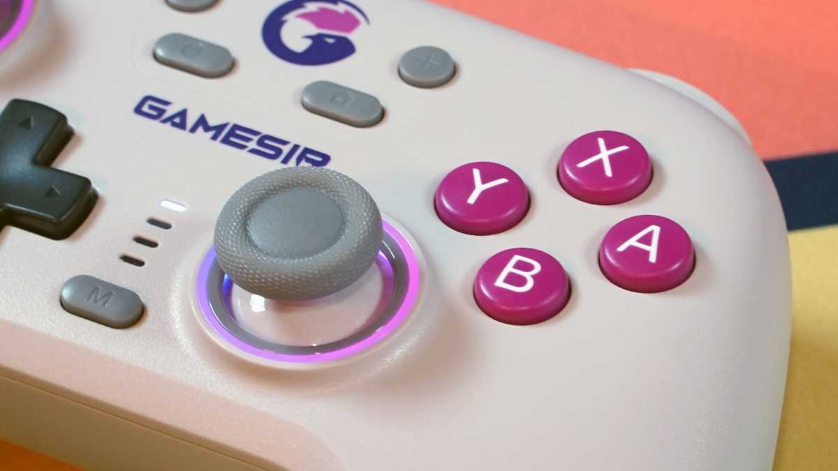 Gamesir Nova HD action buttons