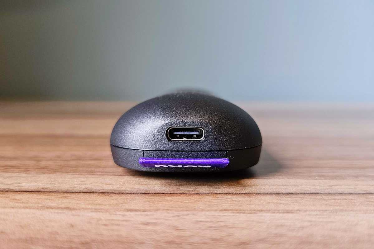 Roku Voice Remote Pro USB-C port