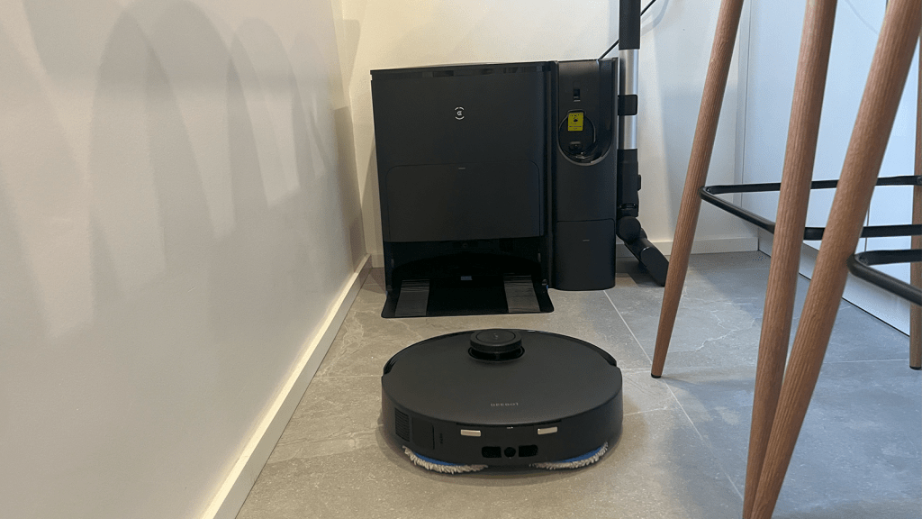 Image: Ecovacs Deebot T30S Combo Complete im Test: Zwei Sauger an einer Station