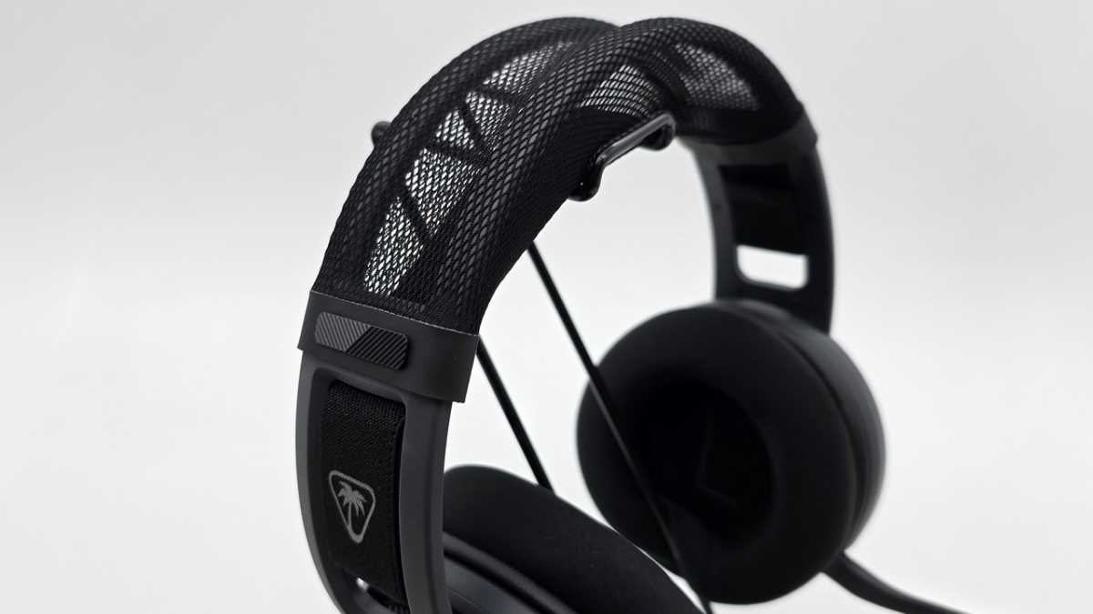 Headband suspension of the Turtle Beach Atlas Air