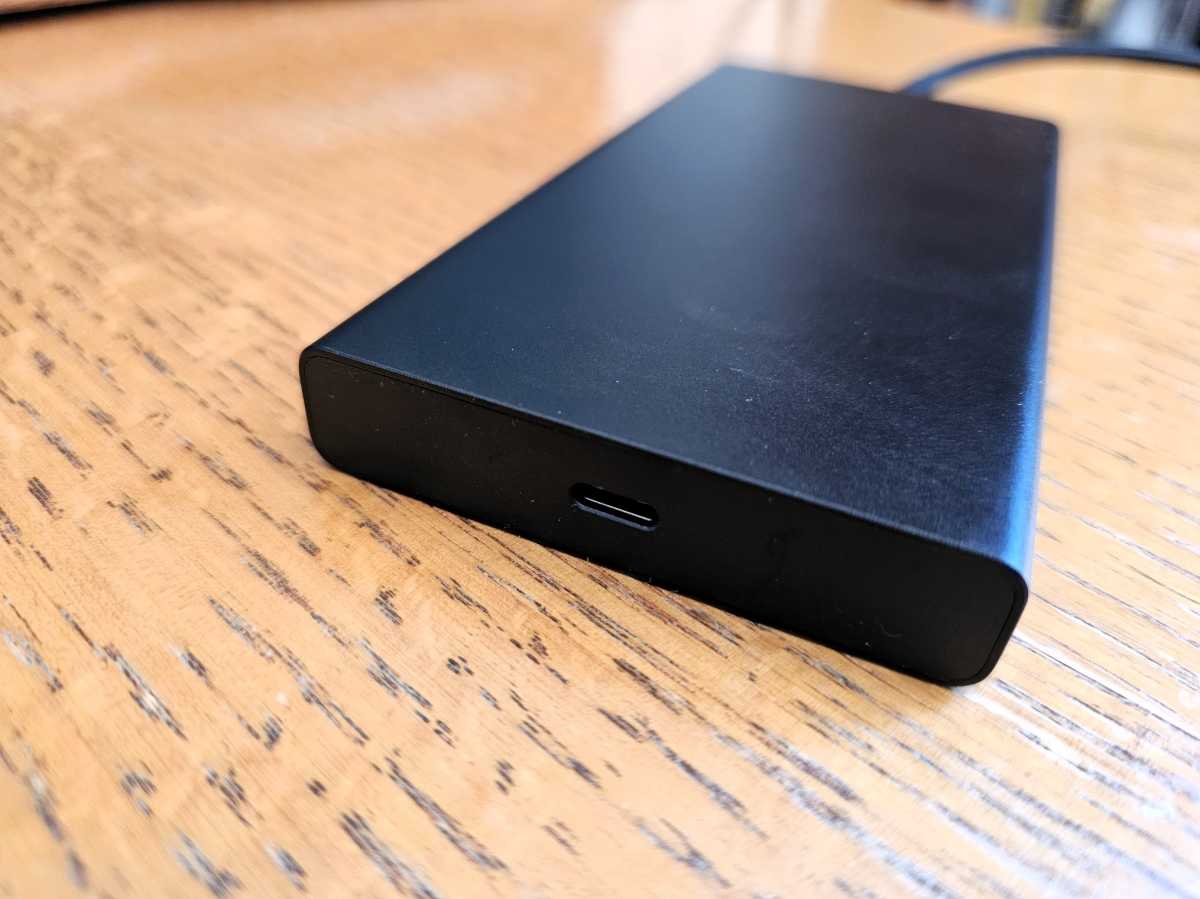 RAZER USB-C dock edge