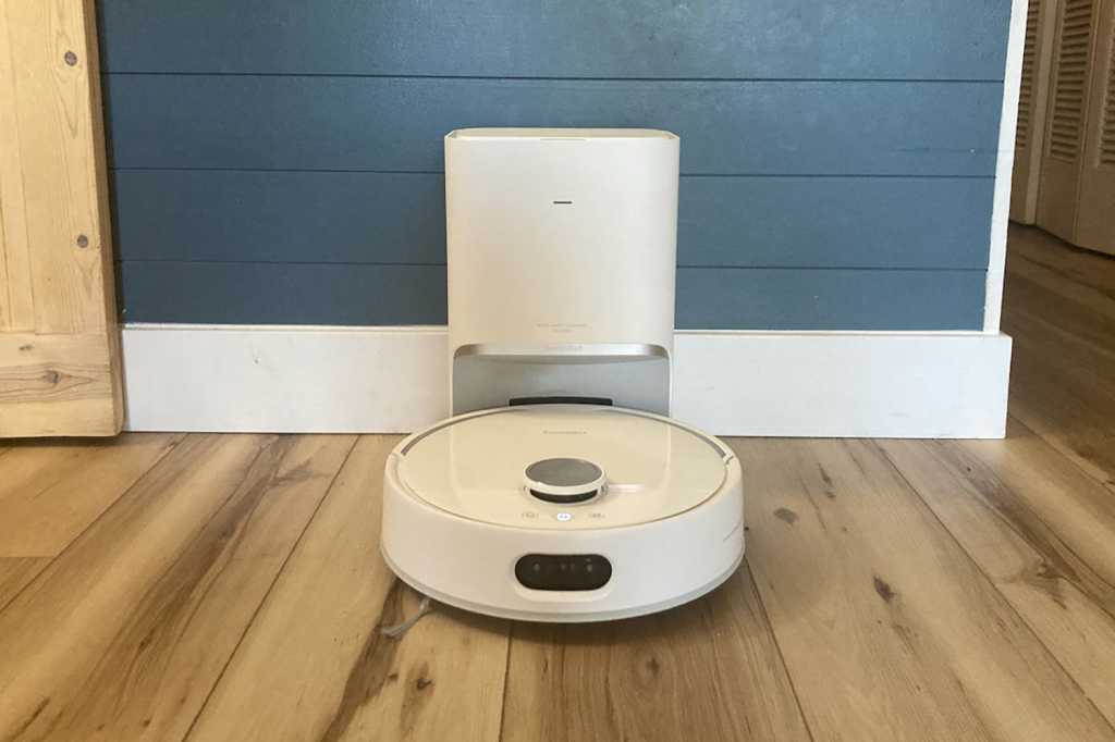 Image: Switchbot S10 im Test: Wischroboter mit Wasseranschluss und Wischrolle