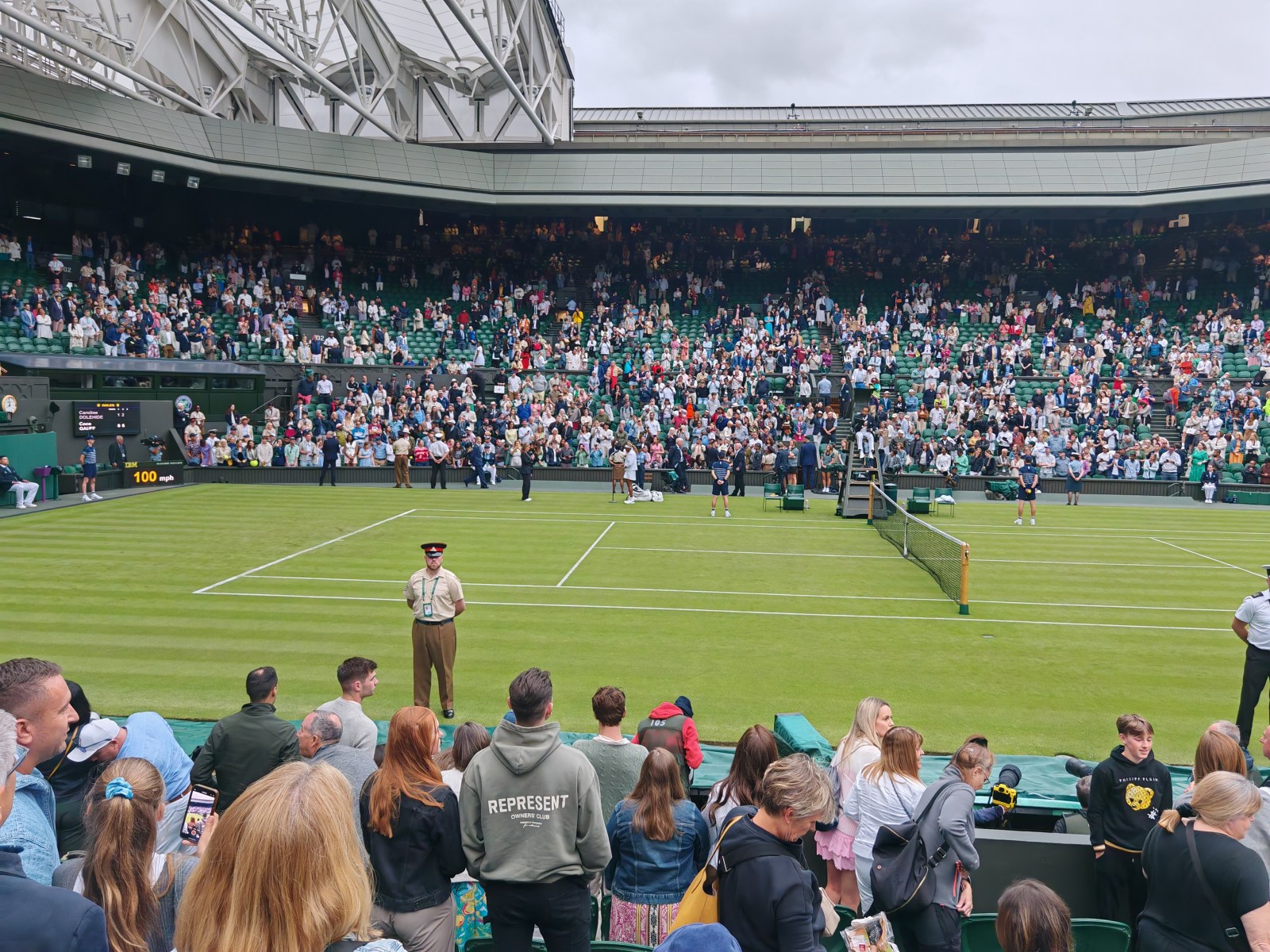 This phone was amazing for a day at Wimbledon in three ways, but awful in one