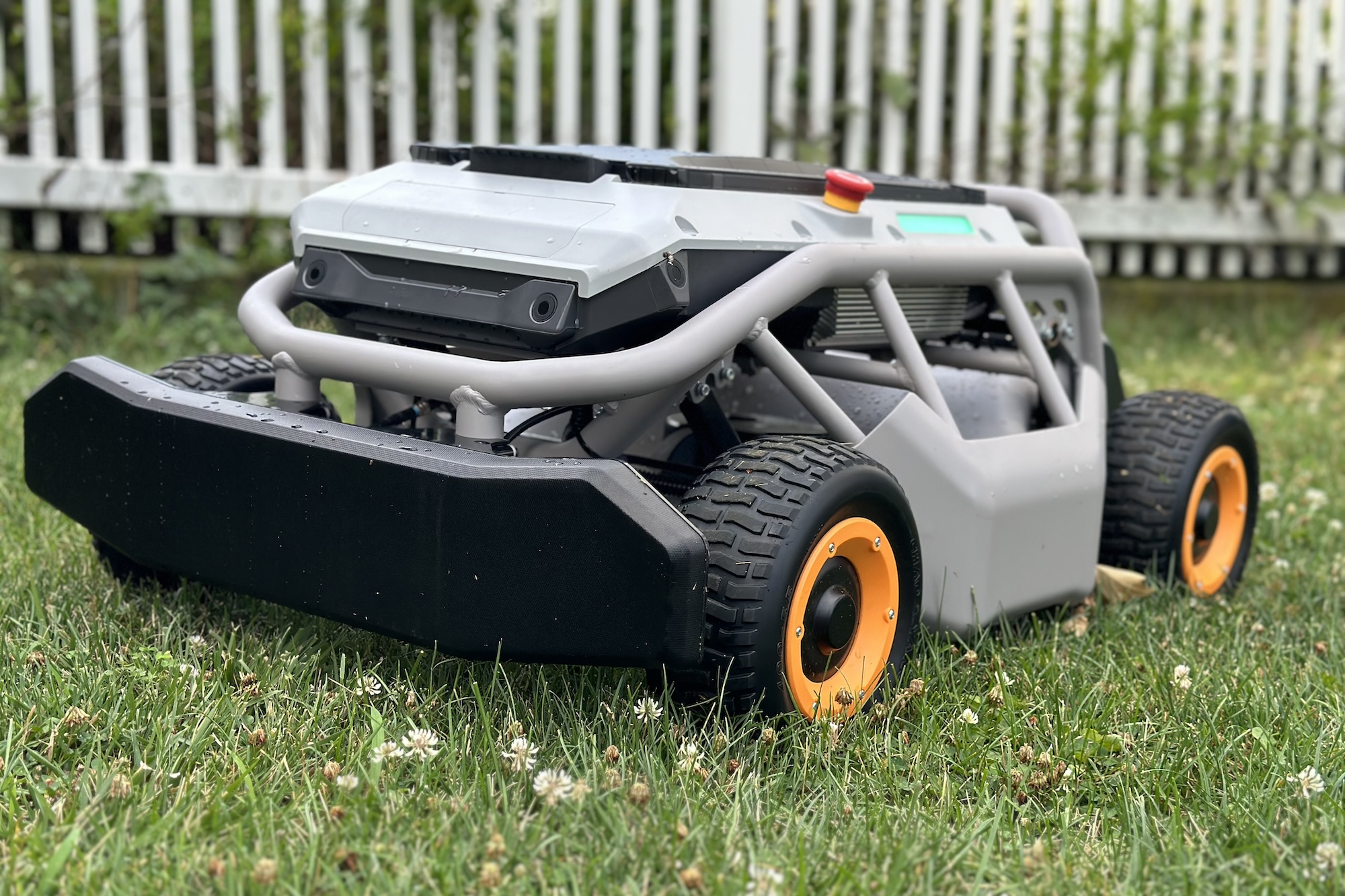 Mowrator S1 AWD - Best non-autonomous robot lawn mower  