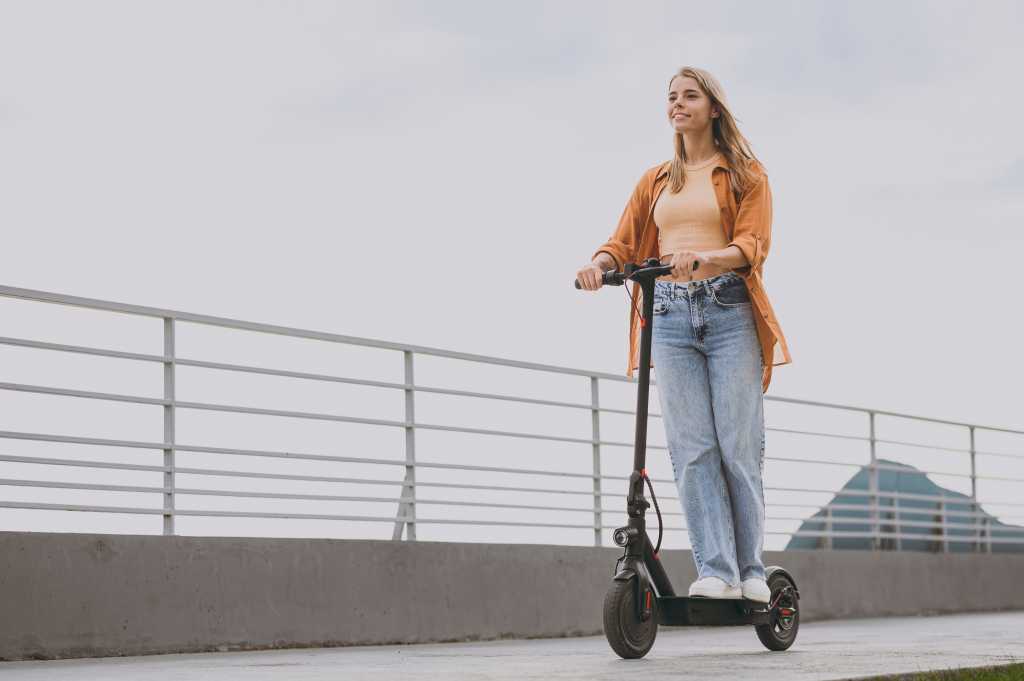 Image: Die besten E-Scooter / E-Tretroller mit bis zu 70 Kilometer Reichweite: Kaufberatung 2024