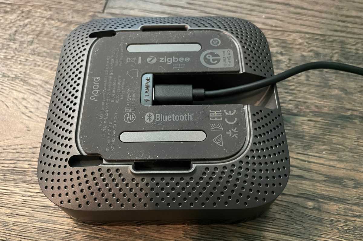 Aqara Hub M3 bottom