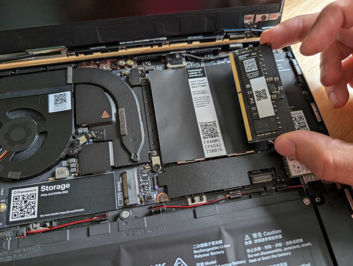 Framework Laptop 13 installing RAM