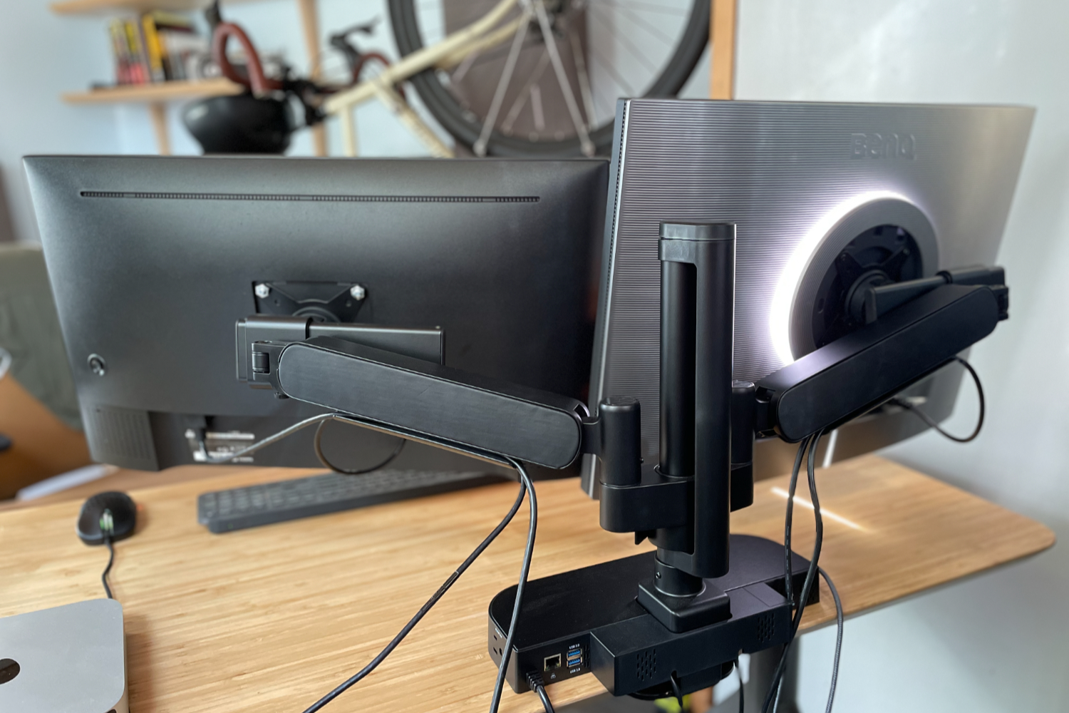 Clearspace Uni-2 - Best upscale dual monitor arm