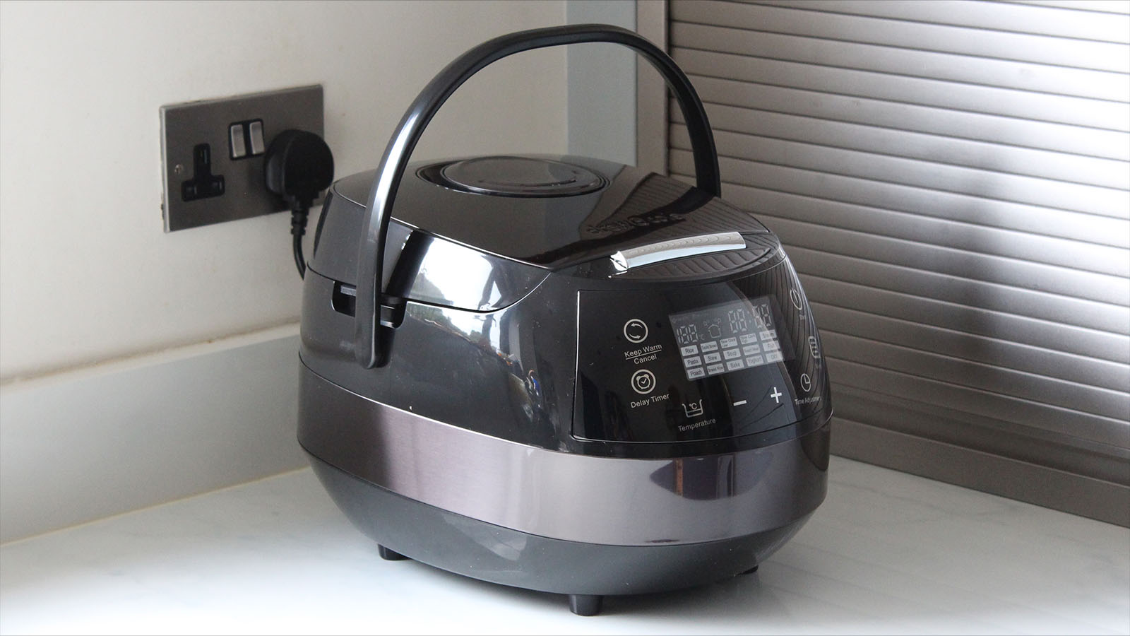 cleverchef_handle.jpg?quality=50\u0026strip=all\u0026w=1200